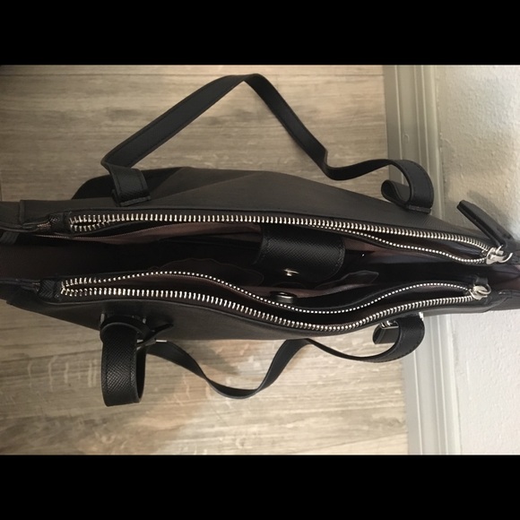 London Fog black tote multiple pockets - Picture 3 of 5